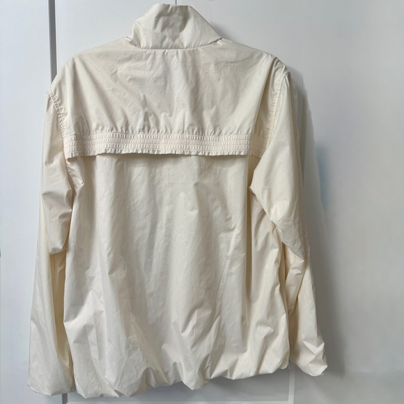 Athleta Sightseer Lace Jacket Magnolia White Medium
Great Cond Performance Wear - Picture 5 of 14